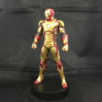 MARVEL UNIVERSE アイアンマンプレミアム1/10スケールフィギュア