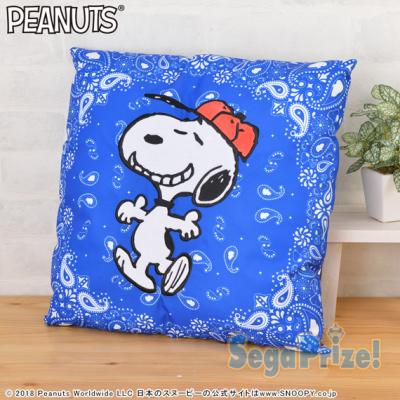 SNOOPY ​メガジャンボペイズリーアップリケクッション